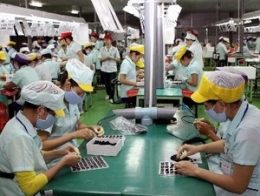 Xuất khẩu điện thoại tăng gần 2,4 tỷ USD