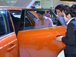 Nhập khẩu Ô tô nguyên chiếc áp đảo thị trường