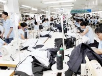 Tháng 6: dệt may đứng đầu trong "câu lạc bộ tỷ đô"