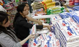 Đường tồn kho giảm, giá bán tăng