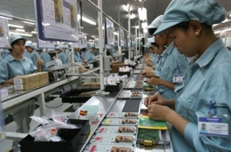 Lao động Việt Nam làm thêm giờ ít nhất khu vực