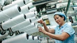 Nhập khẩu nguyên liệu dệt may, da giày 9 tháng đầu năm giảm nhẹ